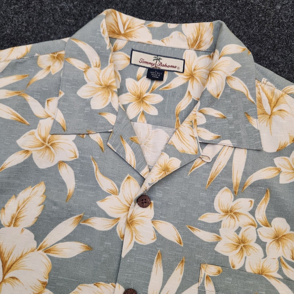 Tommy Bahama Mens Large 100% Silk Plumeria Floral Print Button Up Relaxed Shirt